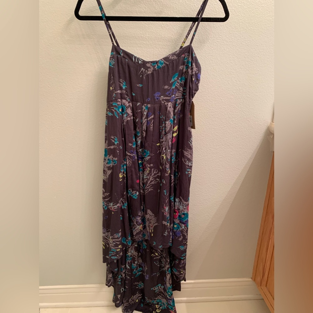 Billabong Dress- shorter in front & longer in the back.